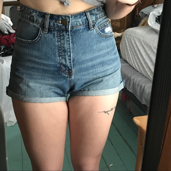 Billabong Pants - 💕Billabong High Waisted Jean Shorts💕